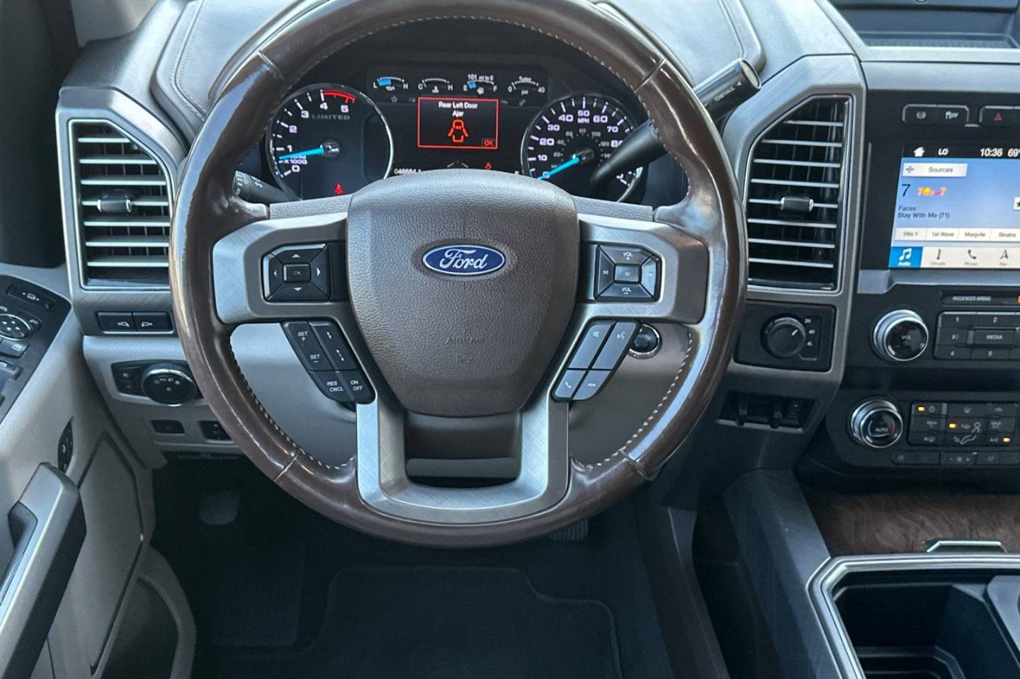 2019 Ford F-450 Super Duty Limited - Photo 14