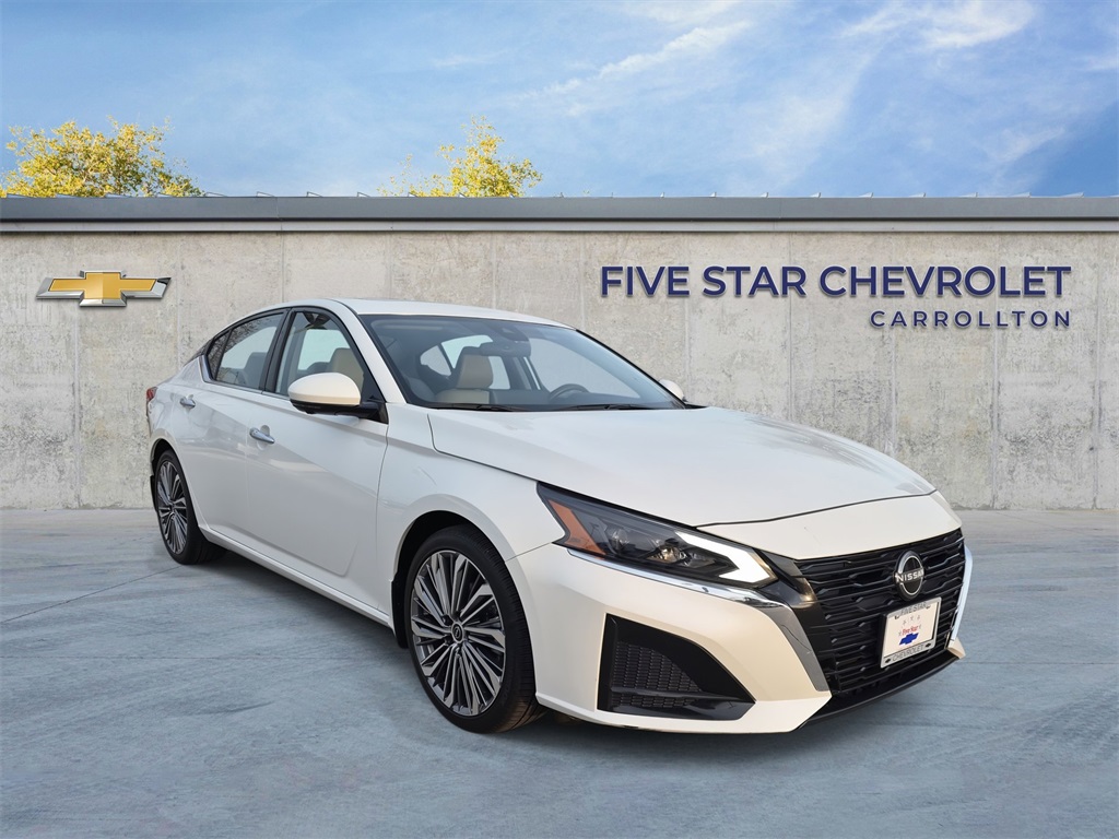 Used 2024 Nissan Altima 2.5 SL