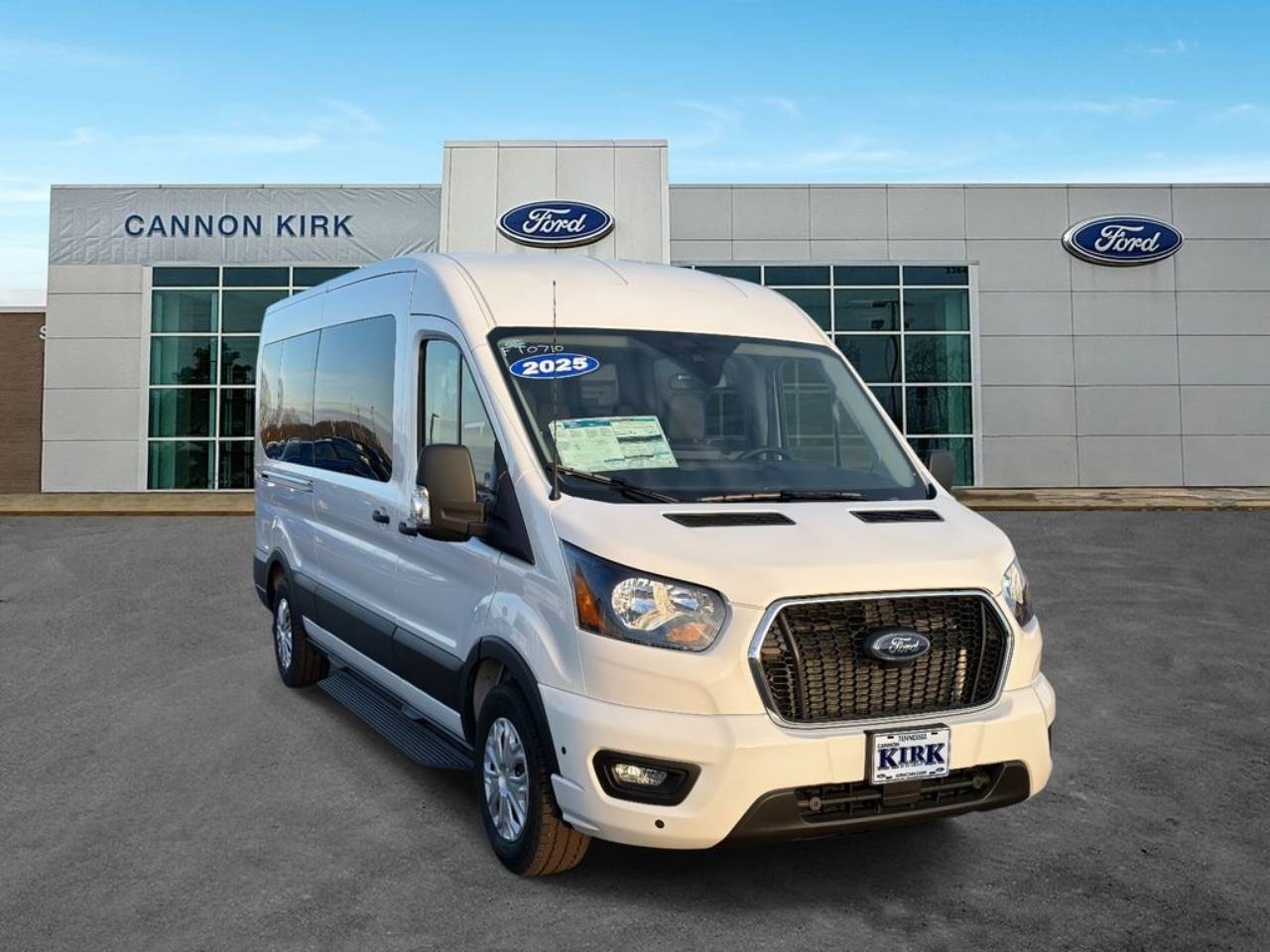 2025 Ford Transit 350 XLT Med Roof Sliding Pass. 148's photo