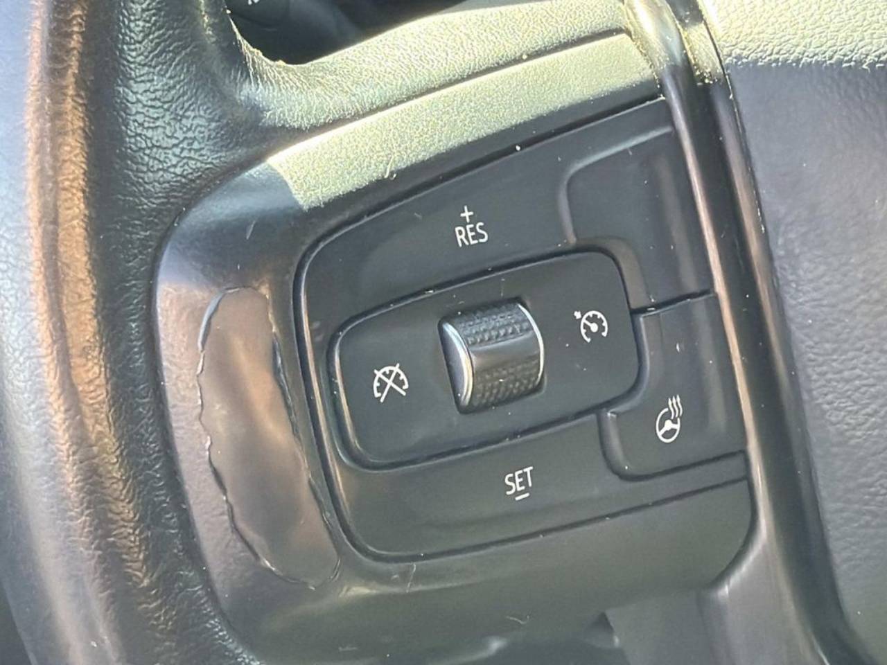 2021 GMC Sierra 1500 AT4 - Photo 7