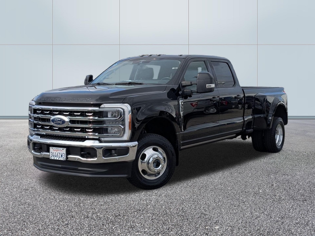 2023 Ford F-350 LARIAT