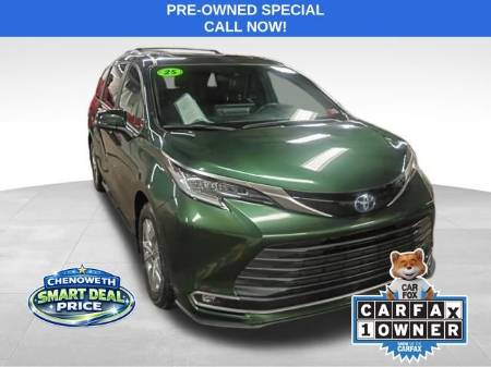 2025 Toyota Sienna Limited
