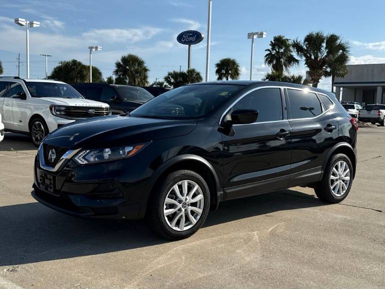 2022 Nissan Rogue Sport S