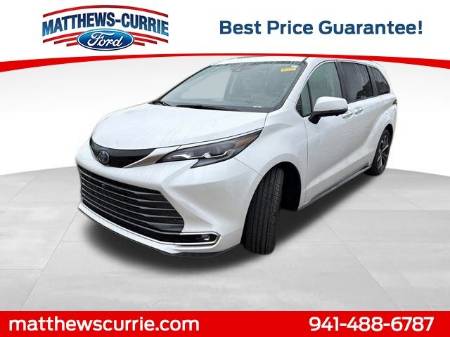 2025 Toyota Sienna Platinum