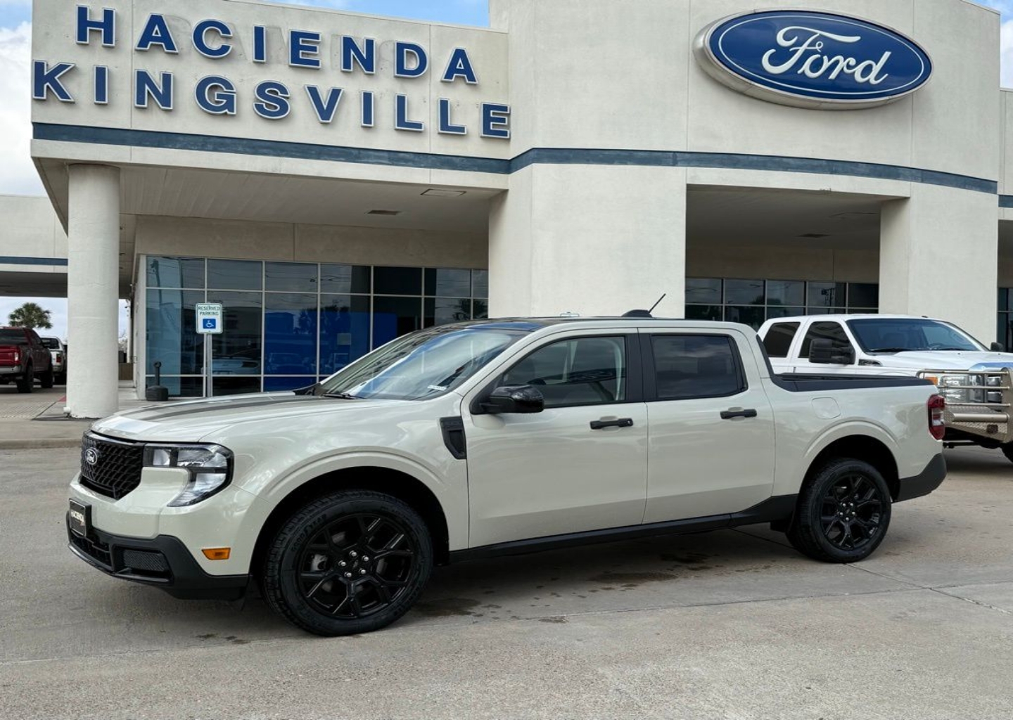 2025 Ford Maverick XLT