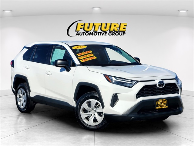 2024 Toyota RAV4 LE
