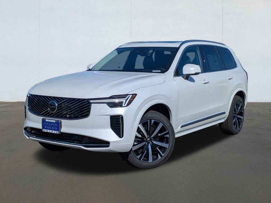 2026 Volvo XC90 B5 Core Bright
