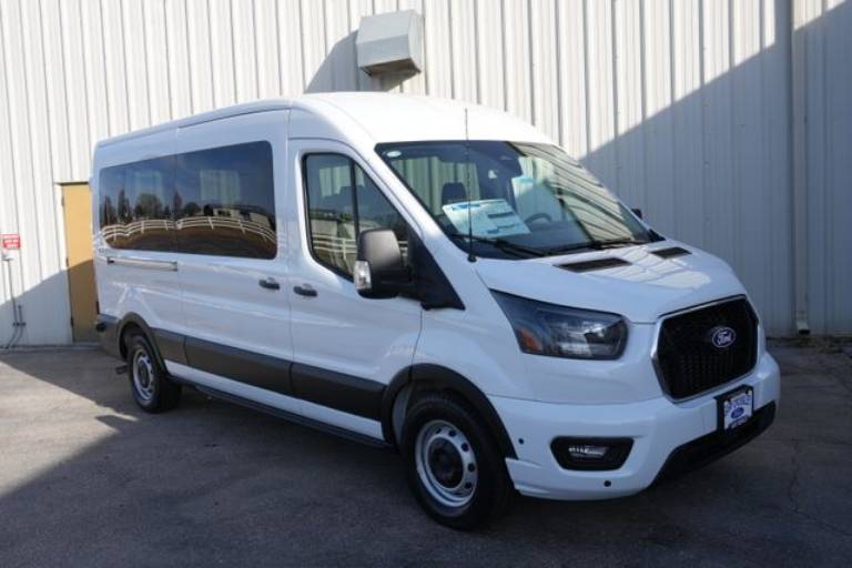 2026 Ford Transit Passenger Wagon XL