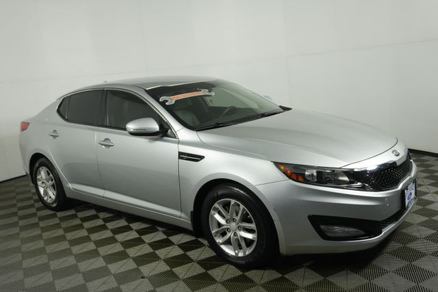 Used 2013 Kia Optima LX with VIN KNAGM4A73D5410674 for sale in Kansas City