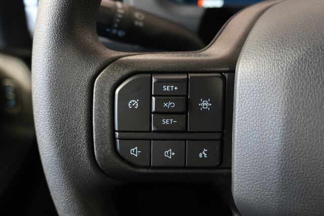 2025 Ford F-150 STX - Photo 14