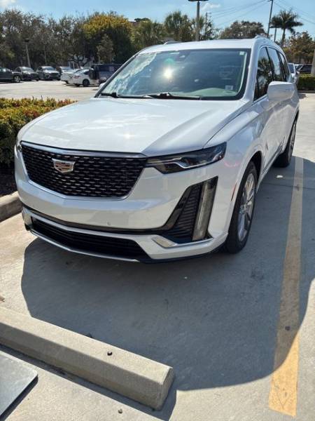 2023 Cadillac XT6 Premium Luxury
