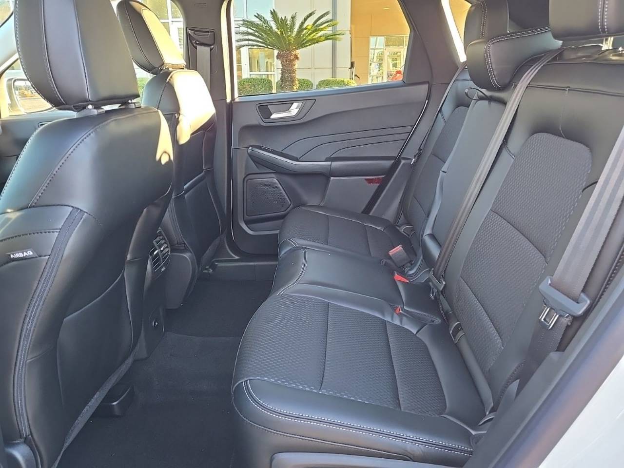 2025 Ford Escape Plug-in hybrid PHEV - Photo 16