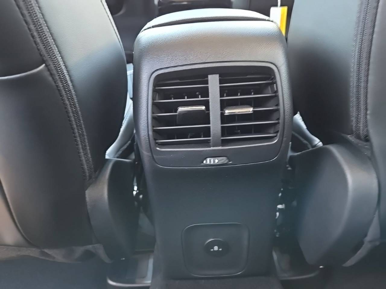 2025 Ford Escape Plug-in hybrid PHEV - Photo 17