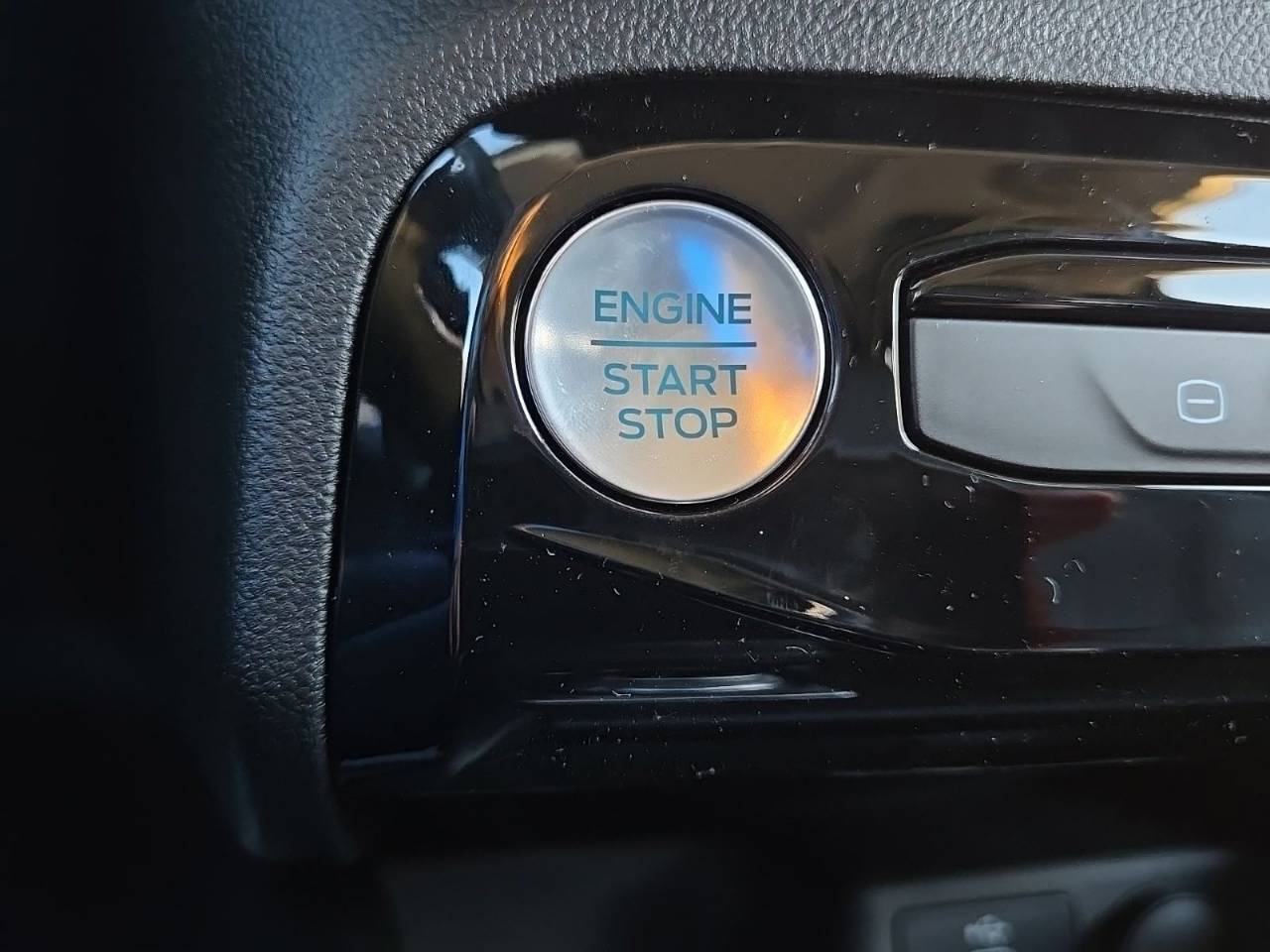 2025 Ford Escape Plug-in hybrid PHEV - Photo 25