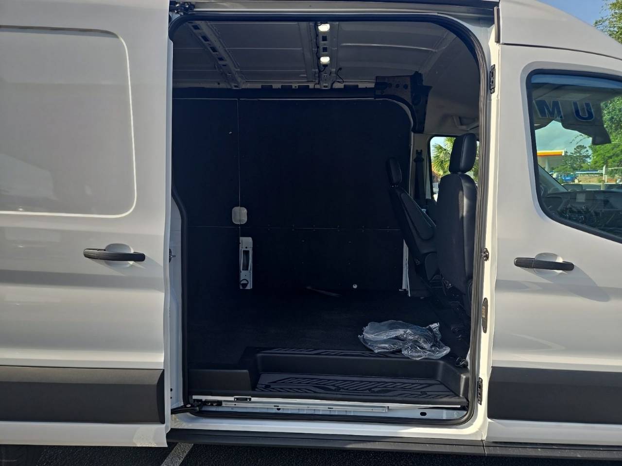 2025 Ford Transit Van Base - Photo 10