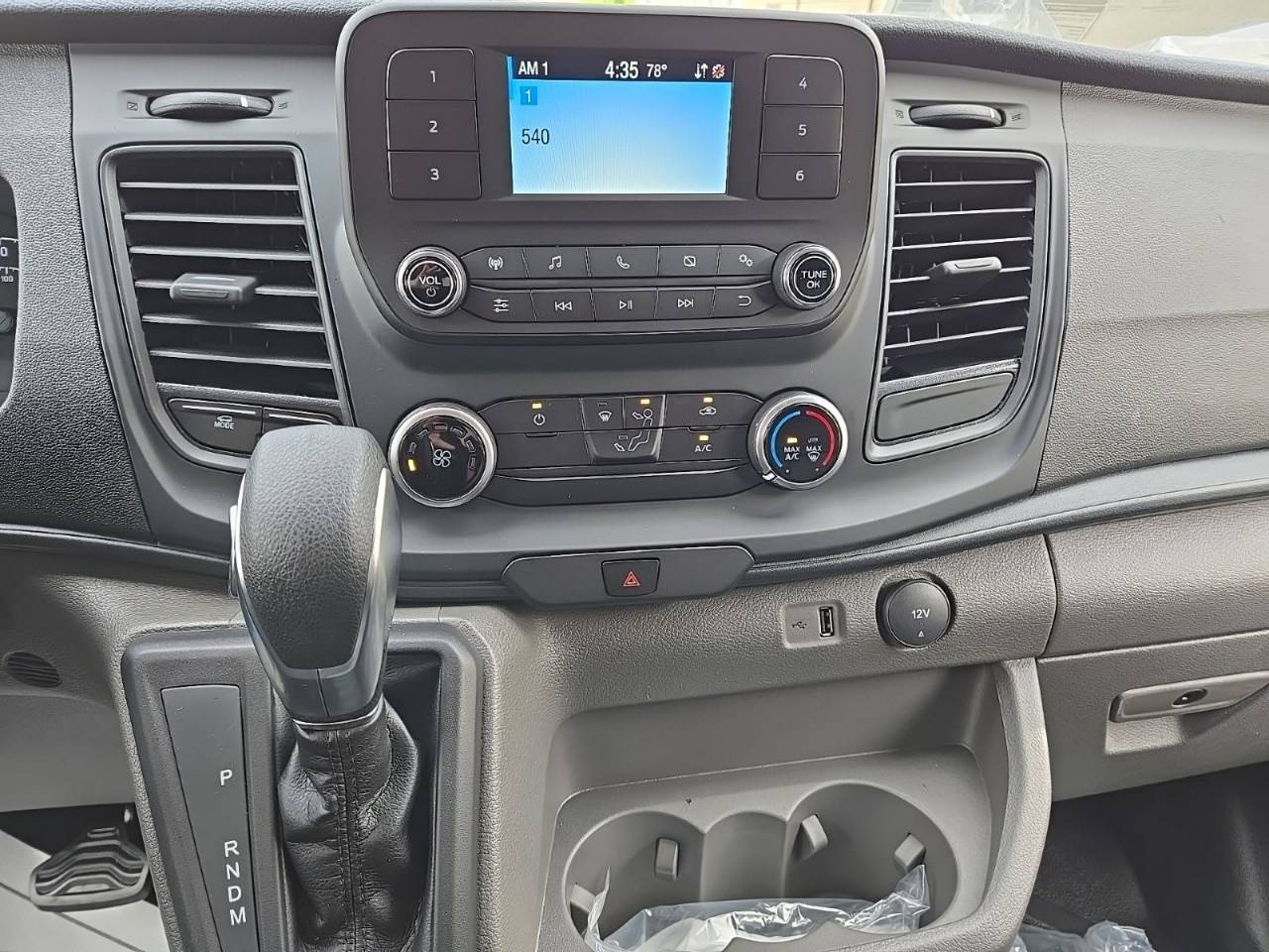 2025 Ford Transit Van Base - Photo 30