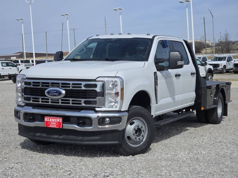 2026 Ford Super Duty F-350 DRW XL