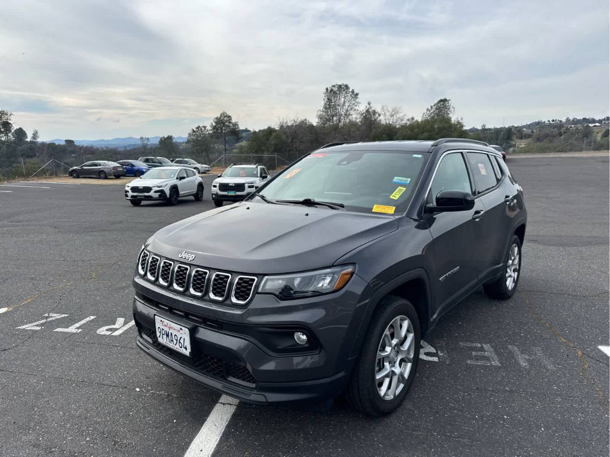 2024 Jeep Compass Latitude Lux