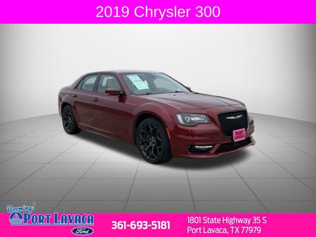 2019 Chrysler 300 S