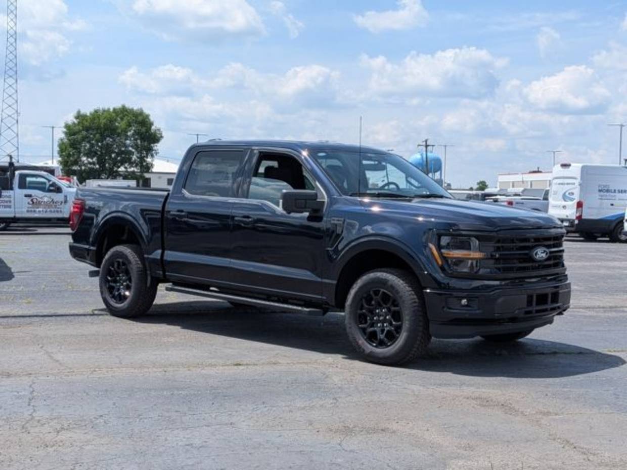 2025 Ford F-150 XLT - Photo 24