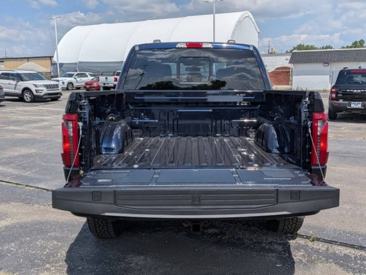 2025 Ford F-150 XLT - Photo 28