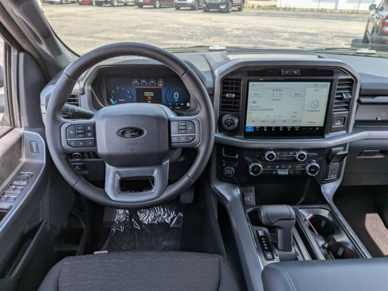 2025 Ford F-150 XLT - Photo 42