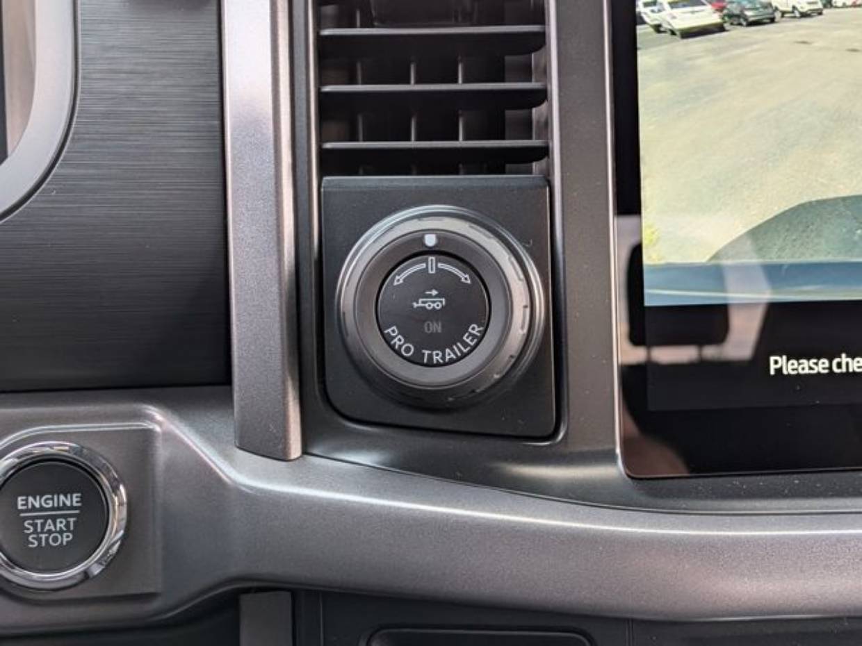 2025 Ford F-150 XLT - Photo 48
