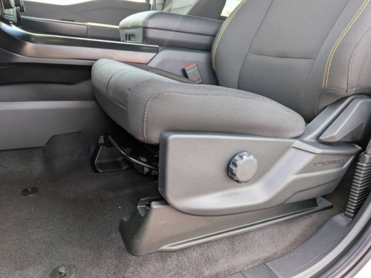 2025 Ford F-150 STX - Photo 34
