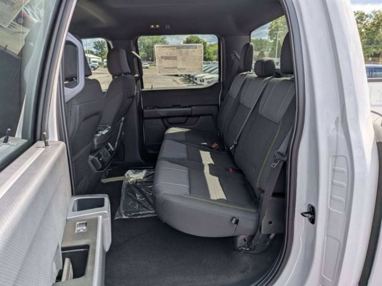 2025 Ford F-150 STX - Photo 37