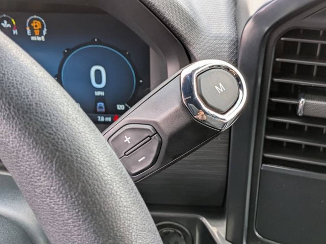 2025 Ford F-150 STX - Photo 48