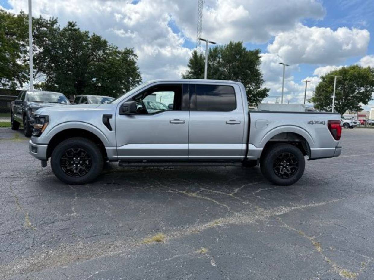 2025 Ford F-150 XLT - Photo 27