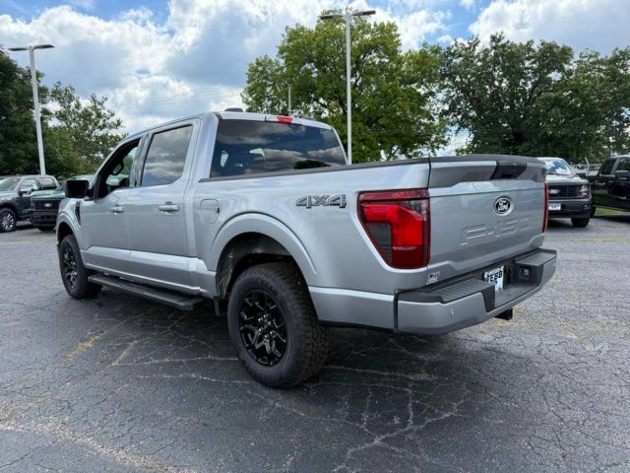 2025 Ford F-150 XLT - Photo 28