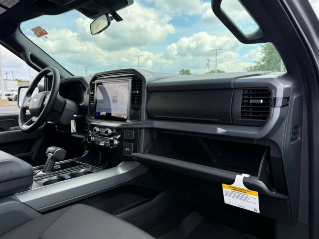 2025 Ford F-150 XLT - Photo 34