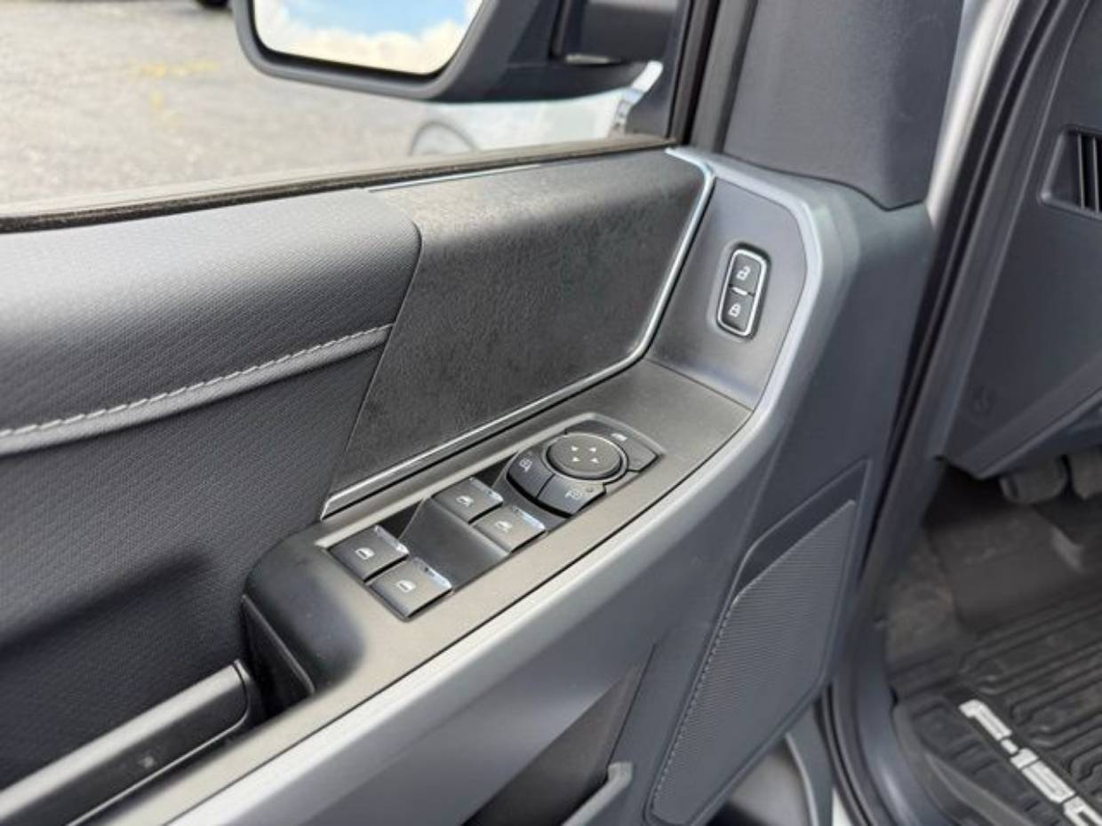 2025 Ford F-150 XLT - Photo 43