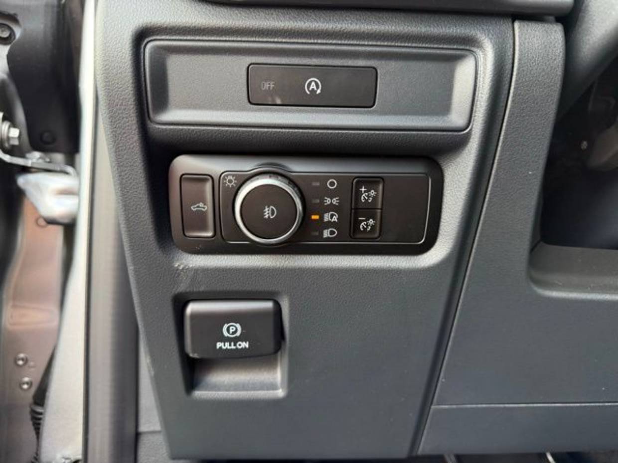 2025 Ford F-150 XLT - Photo 45