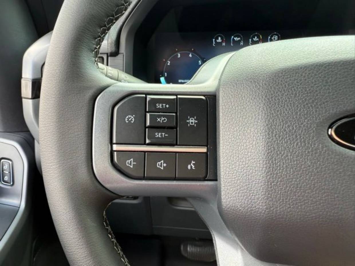 2025 Ford F-150 XLT - Photo 47