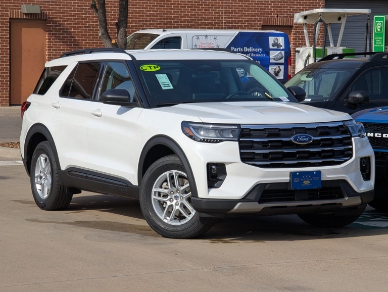 2026 Ford Explorer Active w/200A Pkg