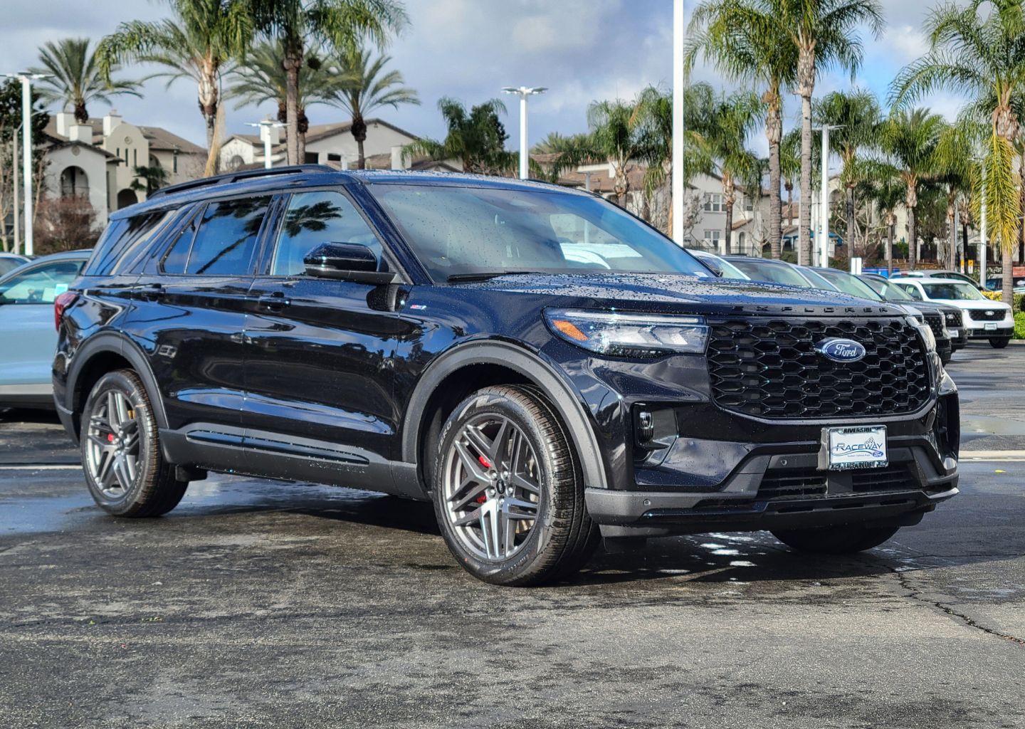 2026 Ford Explorer ST-LINE RWD's photo