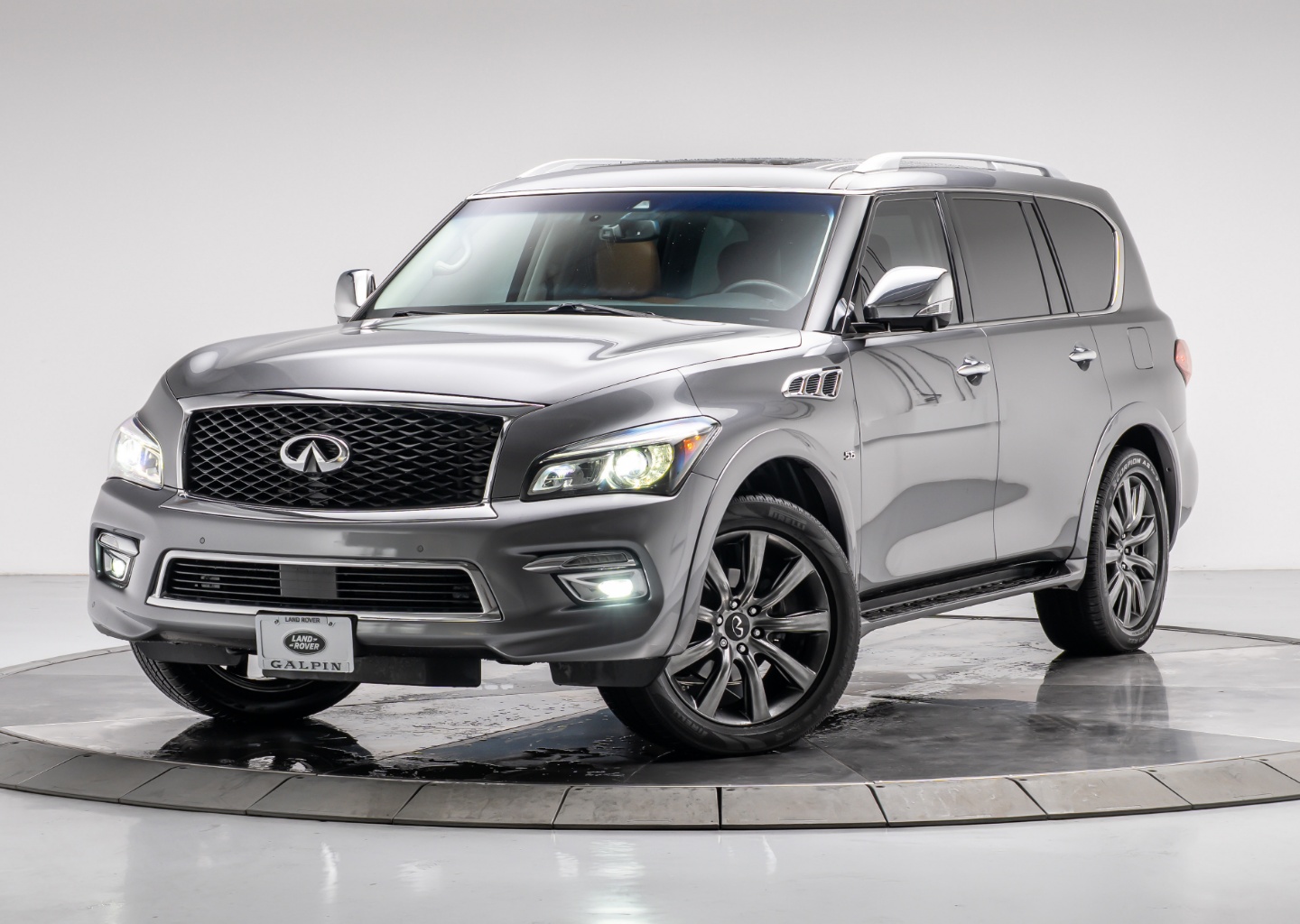 2017 INFINITI QX80 Signature