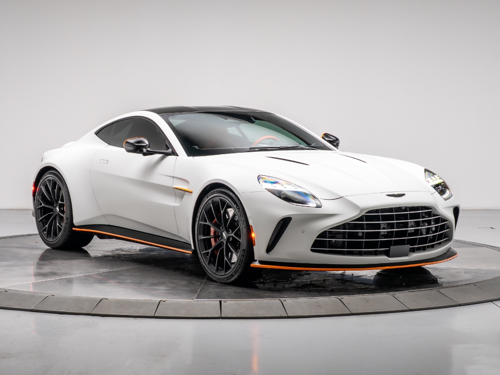 2025 Aston Martin Vantage Base