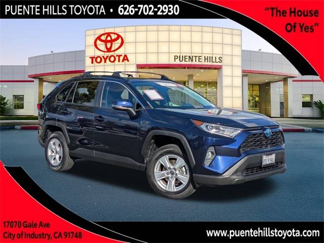 2020 Toyota RAV4 Hybrid XLE