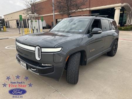 2023 Rivian R1s Adventure
