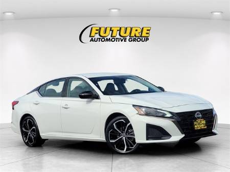 2024 Nissan Altima 2.5 SR