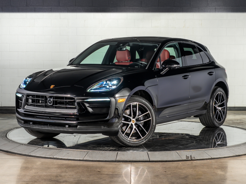 2025 Porsche Macan