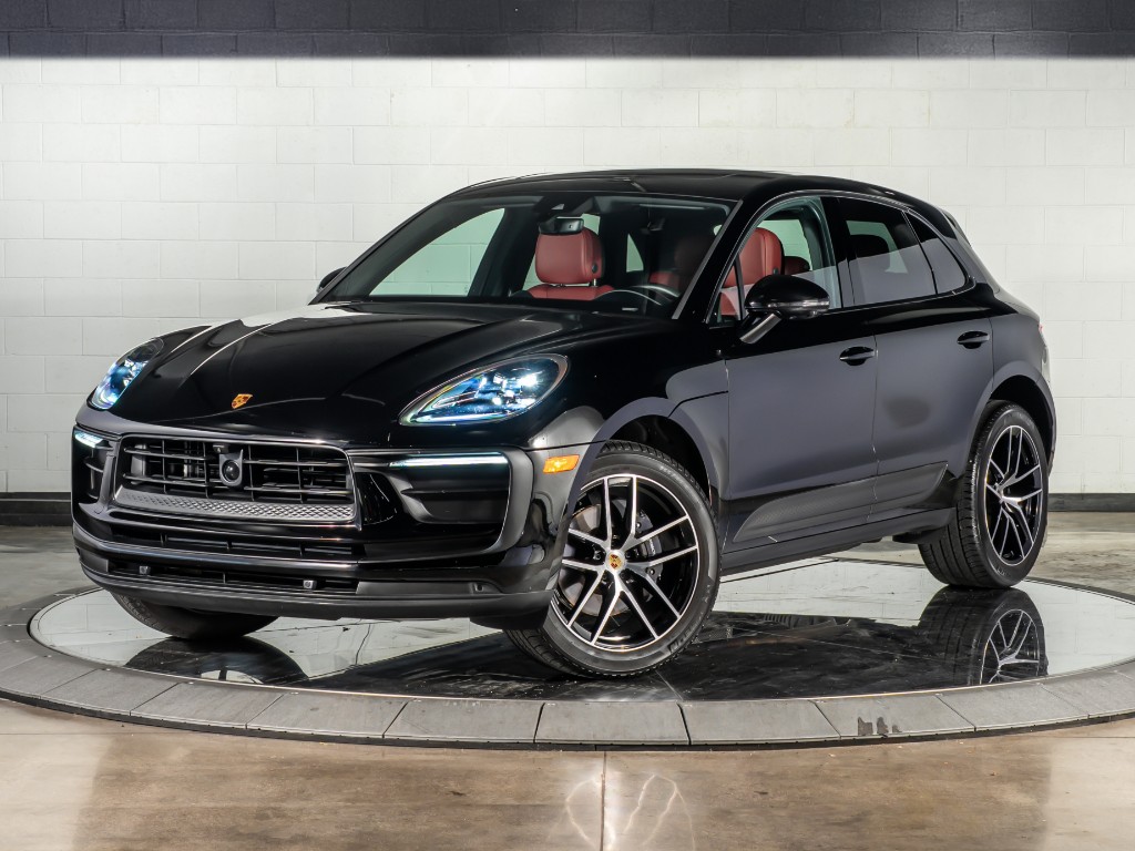 2025 Porsche Macan