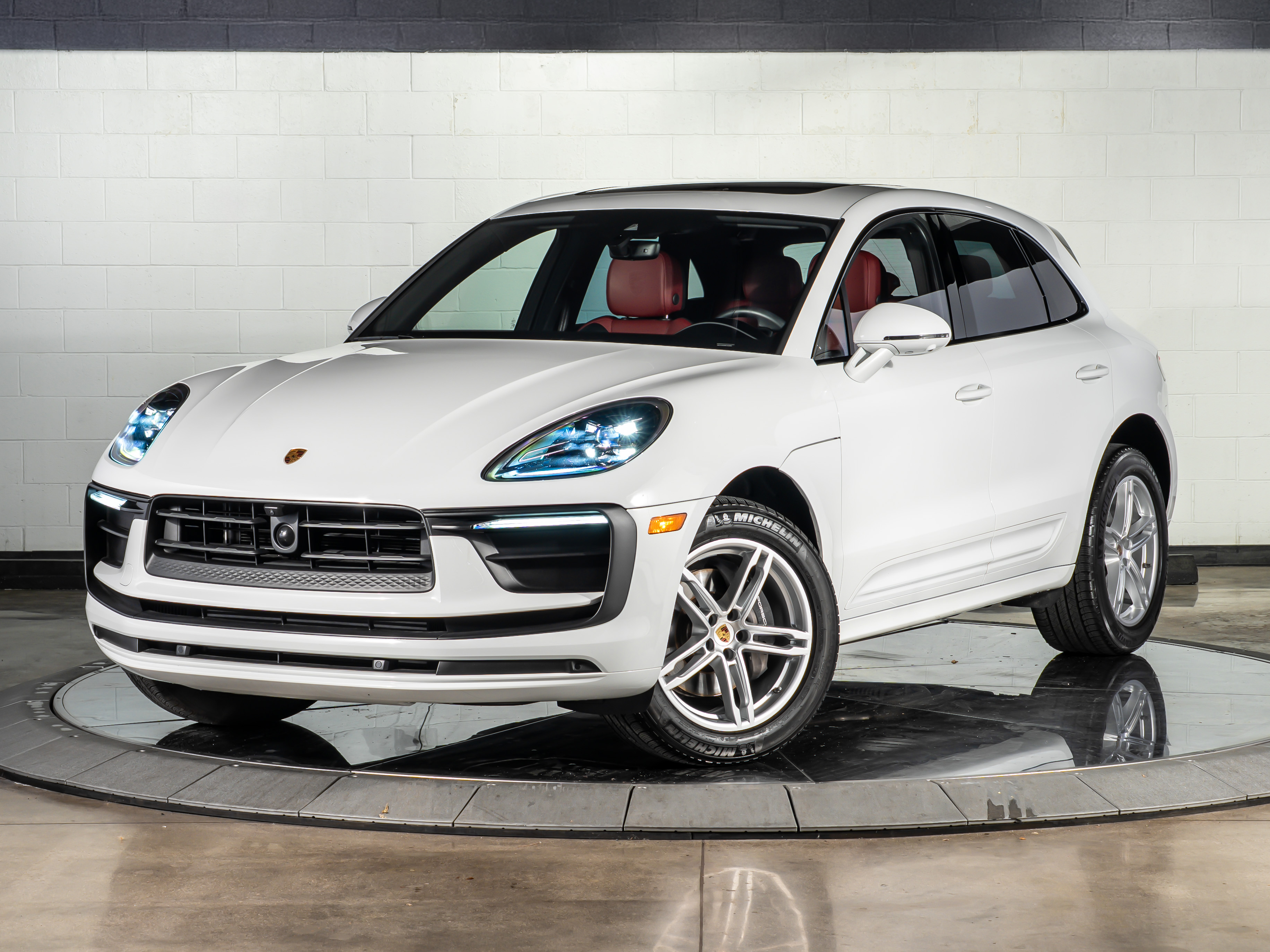 Used 2025 Porsche Macan 