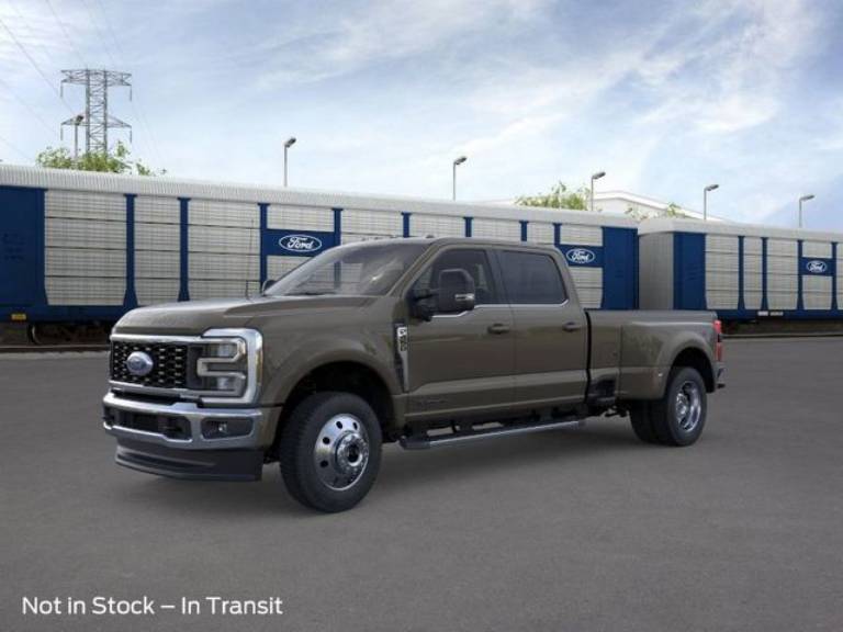 2026 Ford Super Duty F-450 DRW LARIAT
