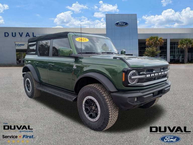 2025 Ford Bronco Outer Banks