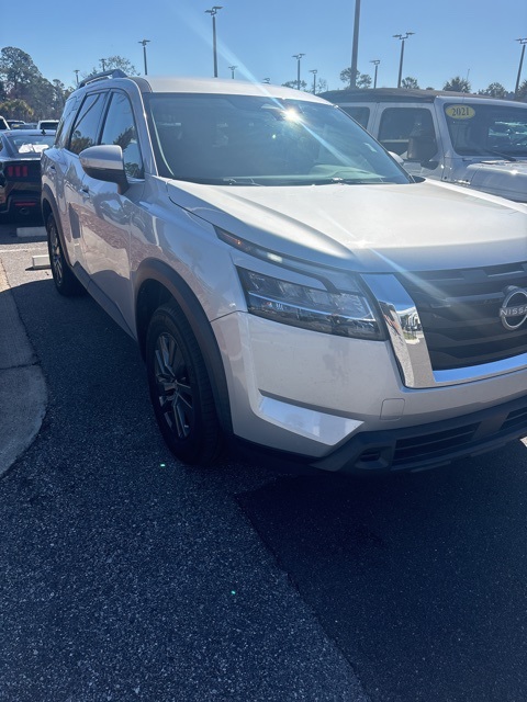 Used 2022 Nissan Pathfinder SV