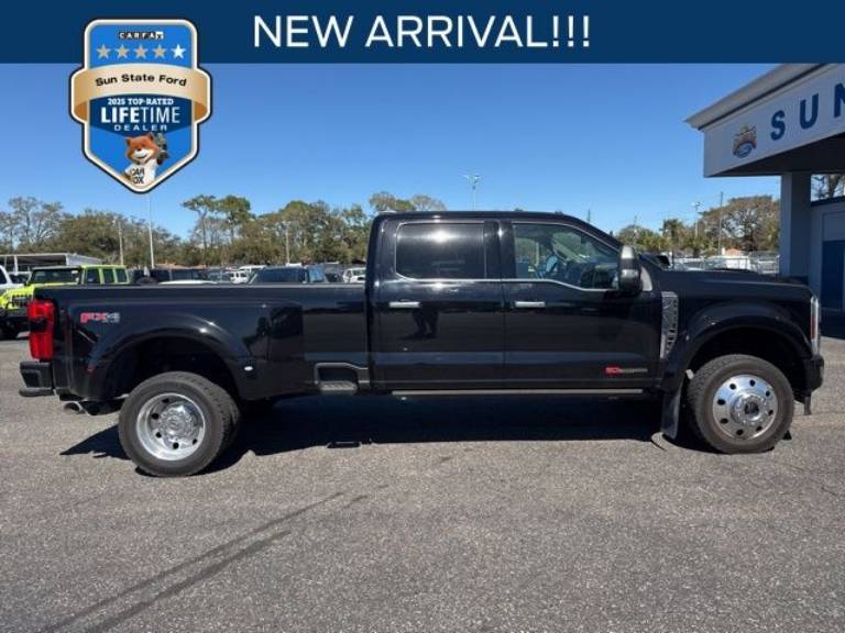 2025 Ford Super Duty F-450 DRW Platinum